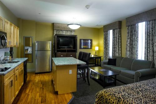 Photo 2 of The Parker Inn And Suites