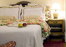 Quintessentials Bed & Breakfast And Spa, East Marion